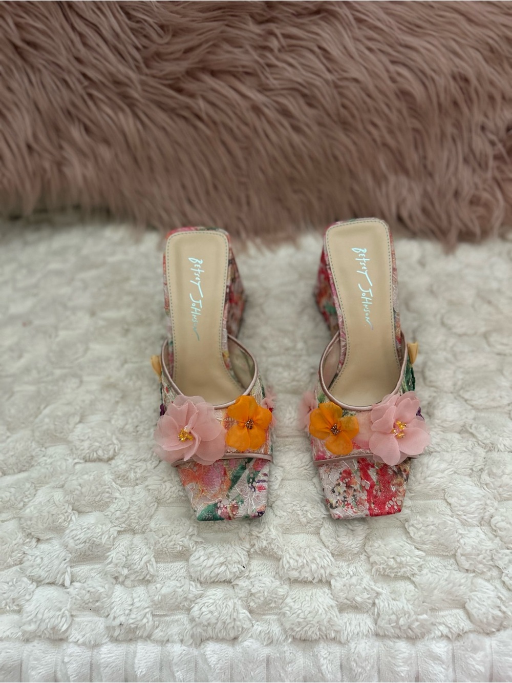 Betsey Johnson Heath Sandals size 9 New open to offers - Picture 7 of 7